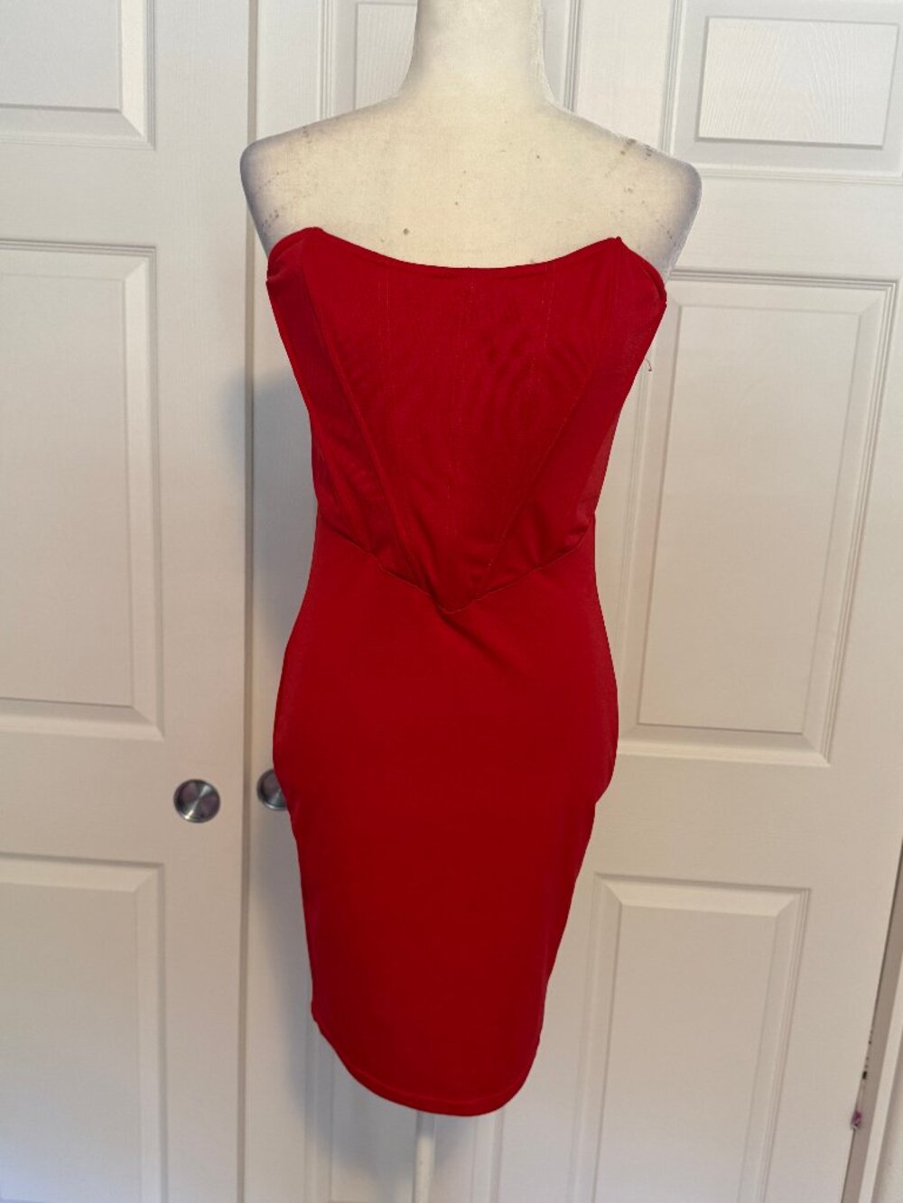 NWT Celebrity Fashion Hera Collection strapless red corset mini-dress